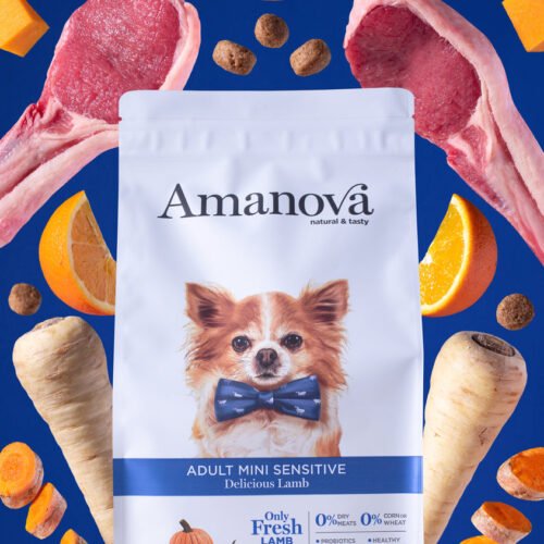 Producto Amanova Adult Mini Sensitive Delicious Lamb con ingredientes flotantes